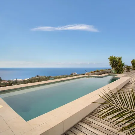 Casa Del Cielo *